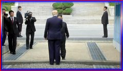 DMZ_Trump_Kim2019June_ (26).jpg